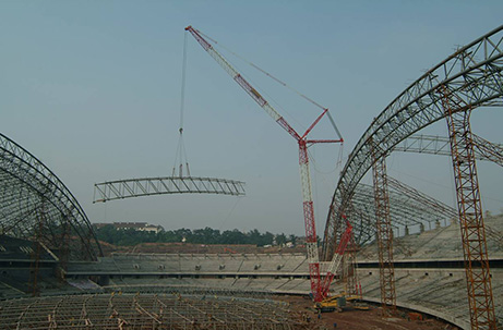 重庆奥体中心钢结构吊装